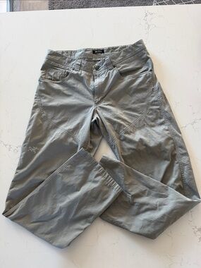 Arc'teryx Men’s Light gray Pants